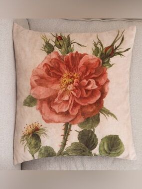 Floral Rose Accent Pillow Case - Pink Rose Design